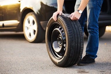 Mobile Tire Service in Schulenburg, TX